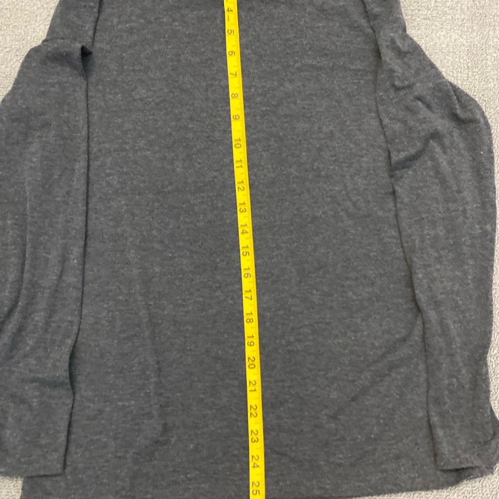 Women’s Small Lightweight Long Sleeve Gray Dandelion Print Women's Top - Picture 4 of 4